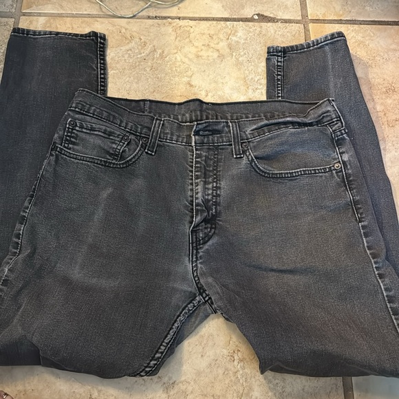 Men’s Levi’s - Picture 3 of 4